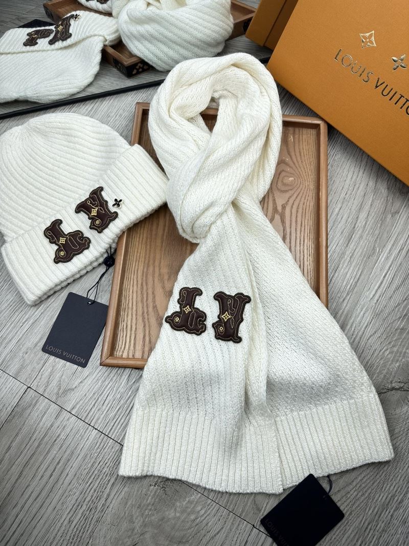 Louis Vuitton Caps Scarfs